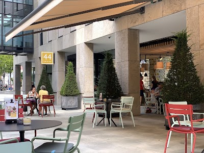 44 Café im Hof