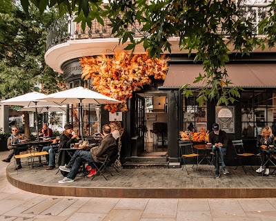 Tomtom Coffee House