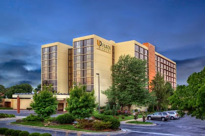 University Plaza Hotel & Convention Center